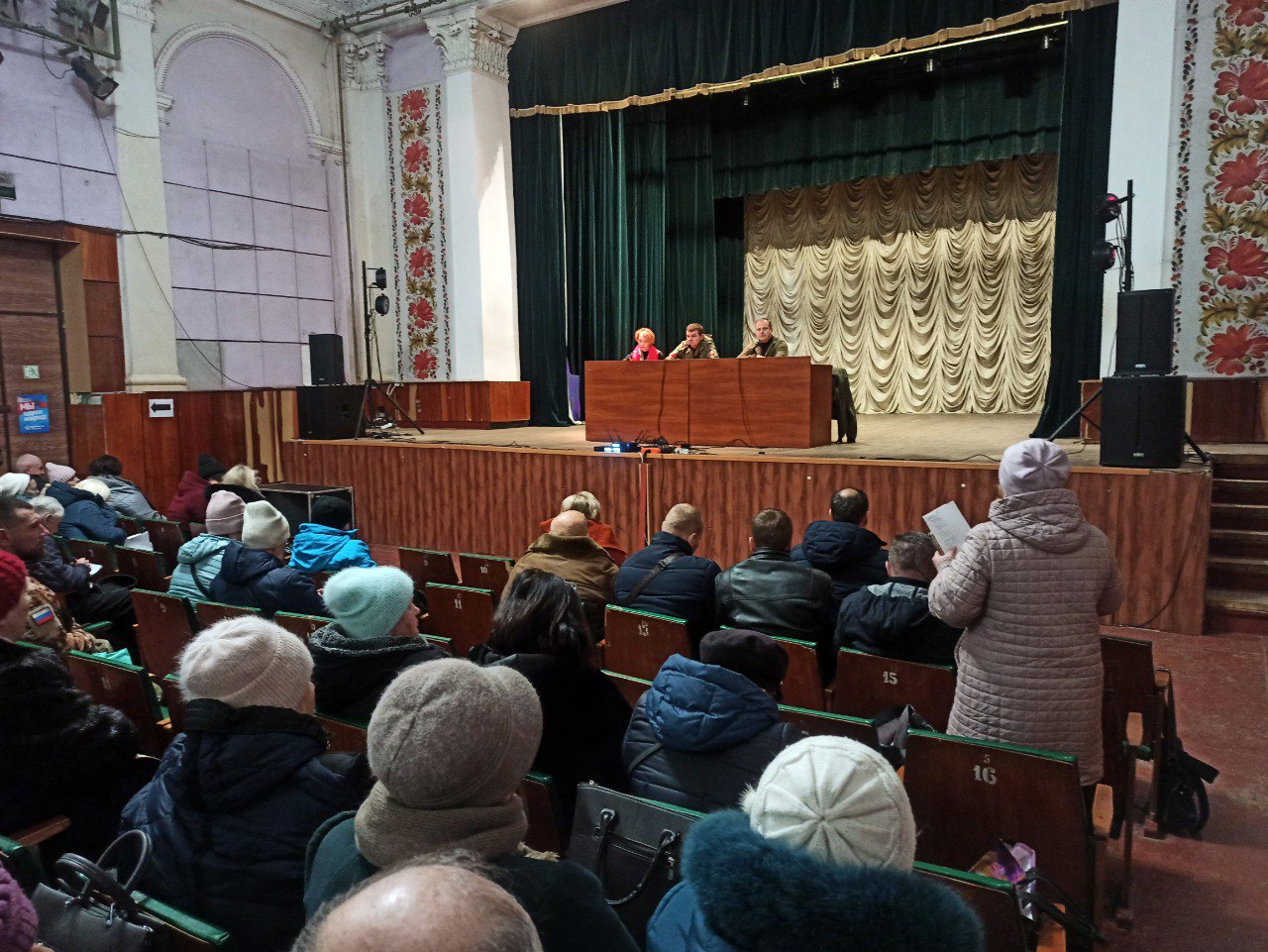 Переводить автономное отопление квартир на централизованное в ближайшее время не планируется  .