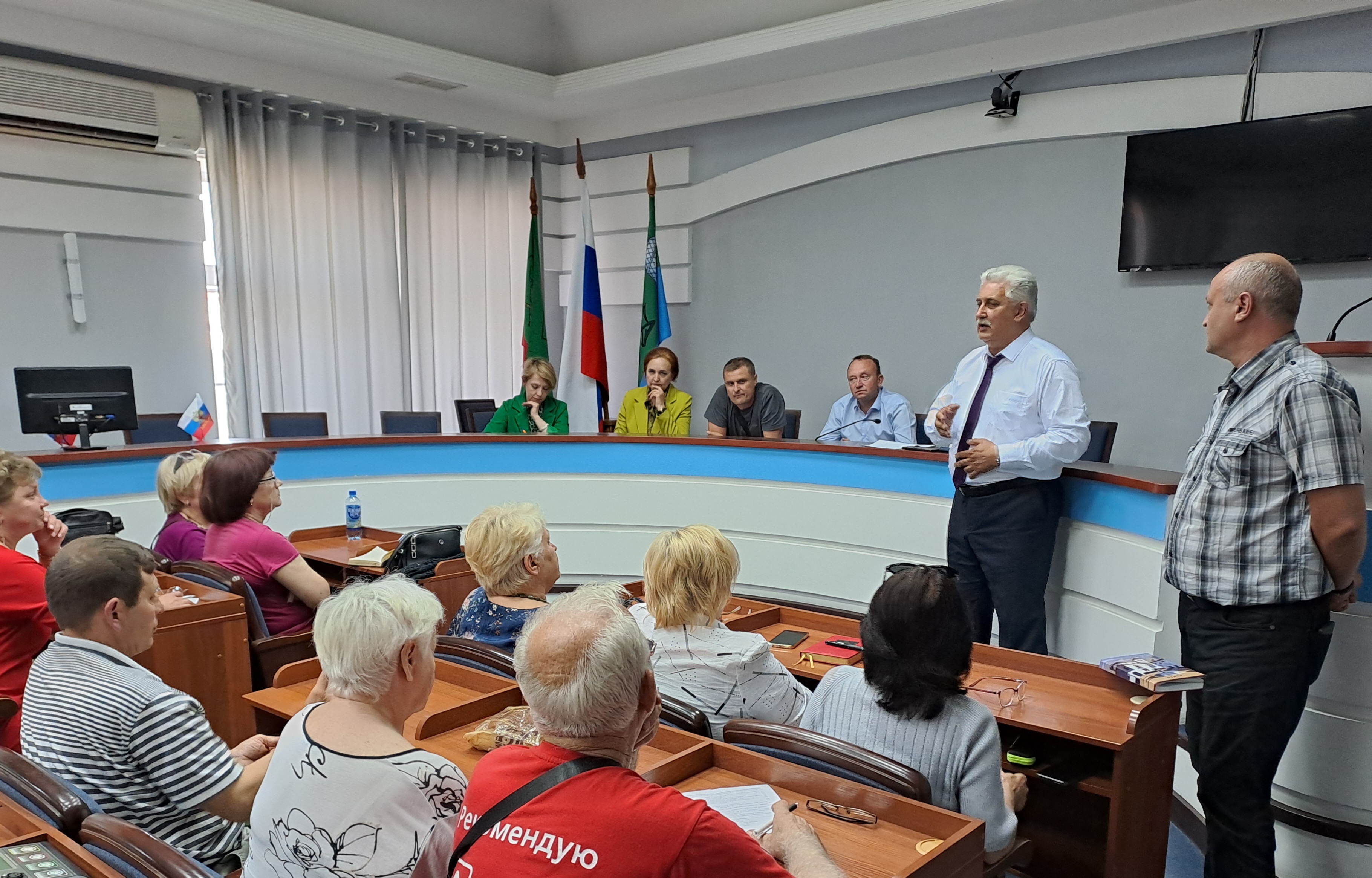 ВРИО Главы Бердянска Андрей Ковганко председателям ТСЖ: «Договорились! Будем встречаться ежемесячно».
