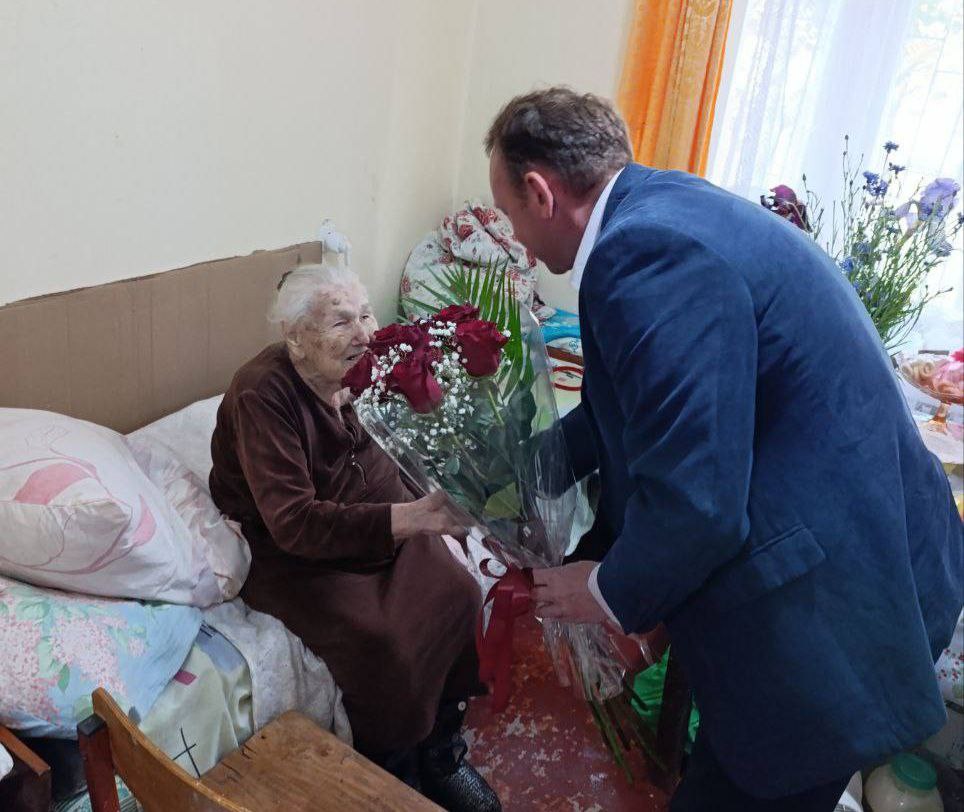 Жительница Бердянска отметила 100-летний юбилей .