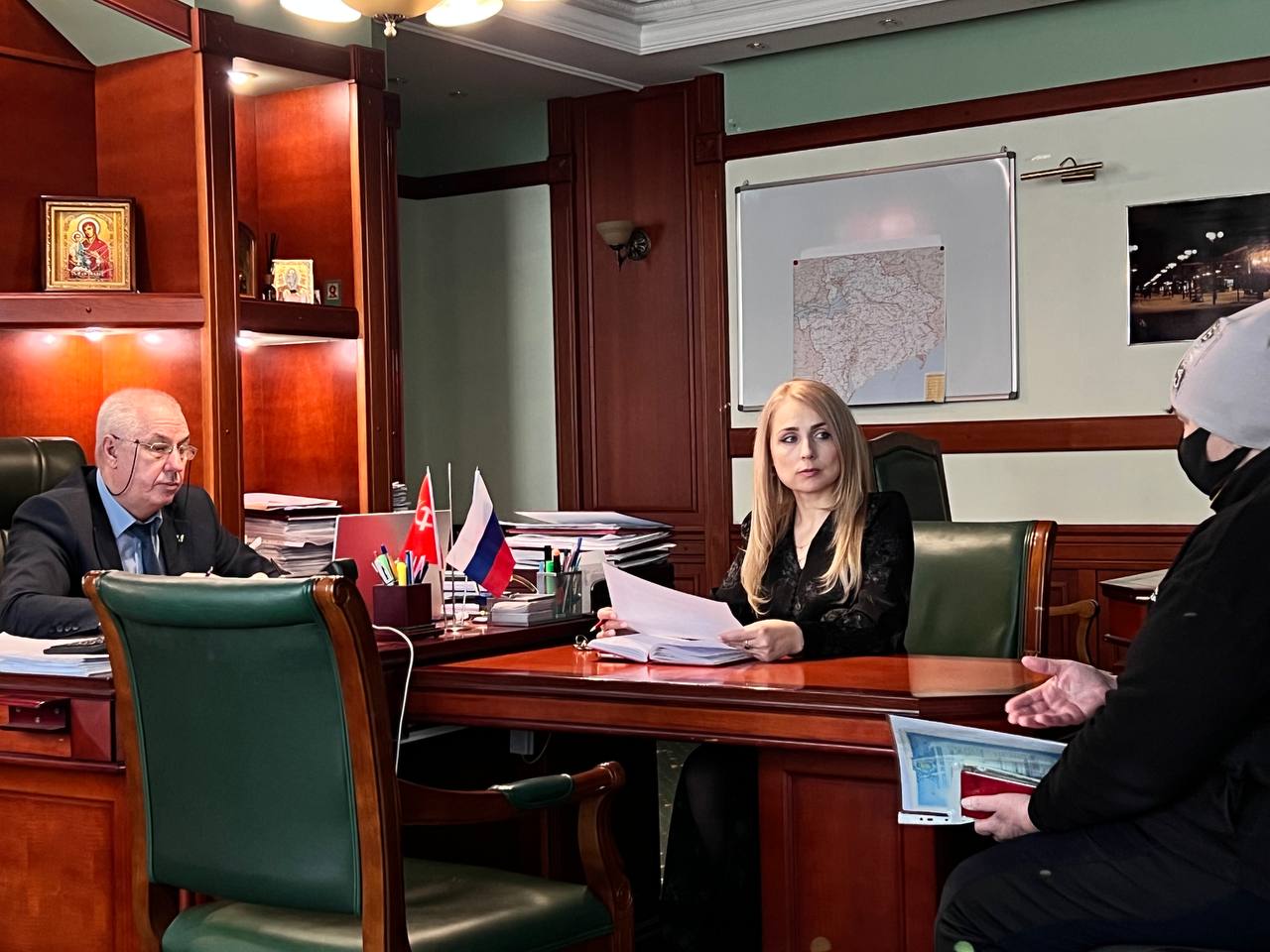 Глава администрации города Бердянска Александр Сауленко провел очередной личный прием граждан.