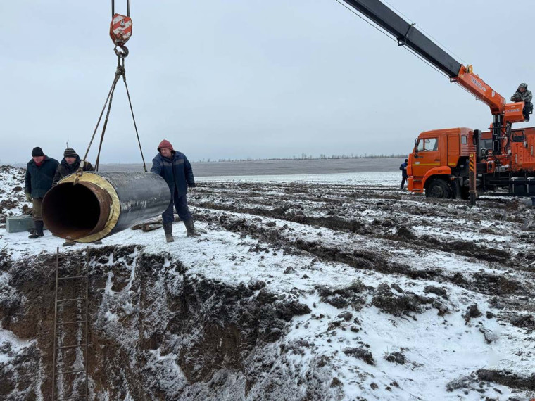 «Бердянскводоканал» ликвидировал порыв на Луначарском водоводе. «Бердянскводоканал» ликвидировал порыв на Луначарском водоводе.